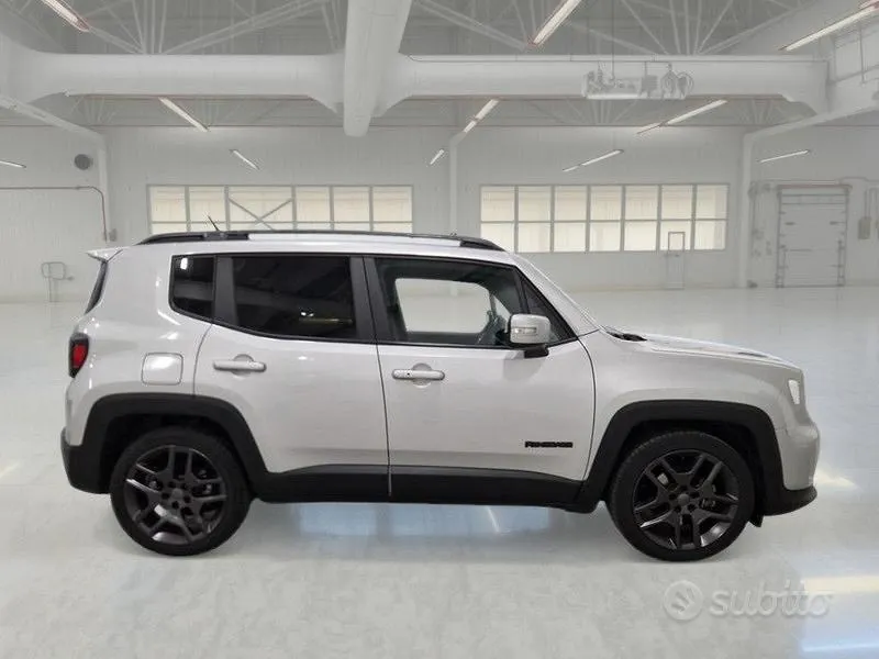 Jeep Renegade 2022 photo 3
