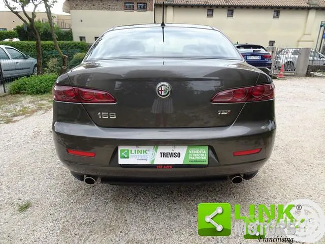 Alfa Romeo 159 2010 photo 5