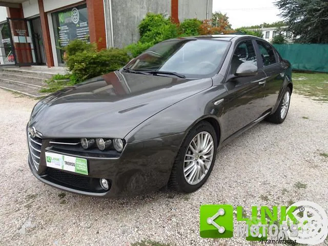 Alfa Romeo 159 2010 photo 2