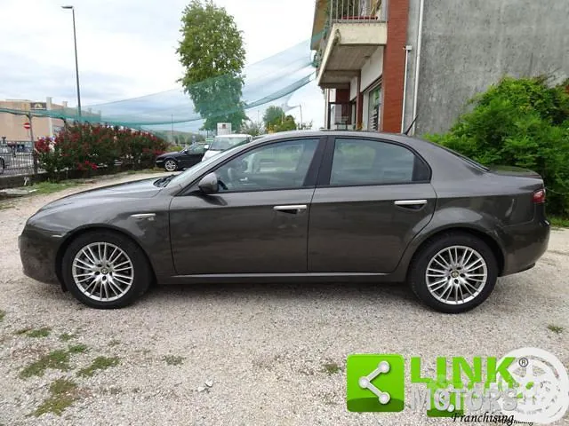Alfa Romeo 159 2010 photo 3