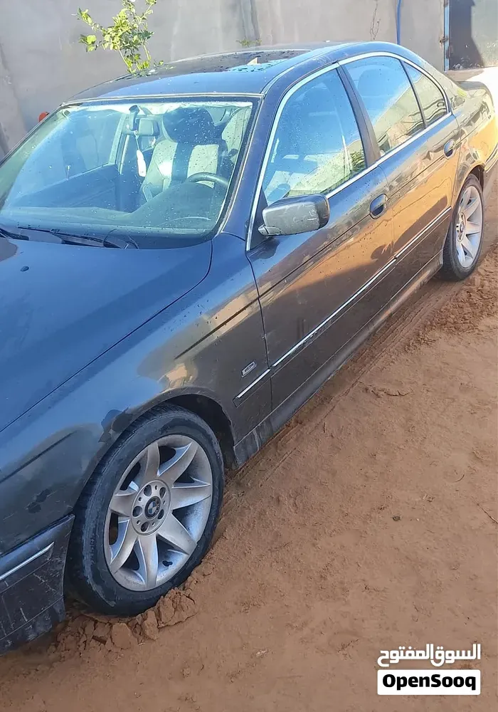 BMW 5 Series 1998 photo 2