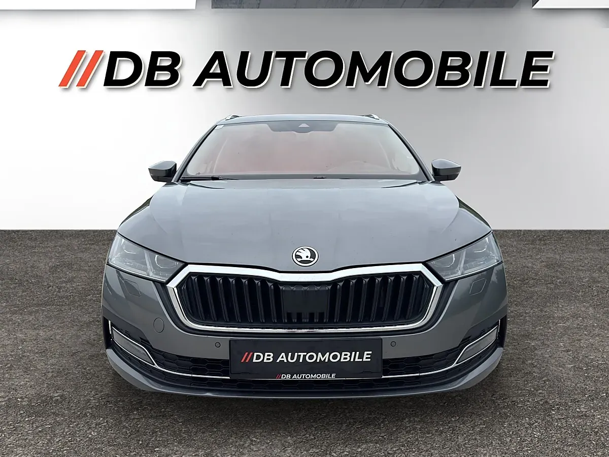 Skoda Octavia 2022 photo 2