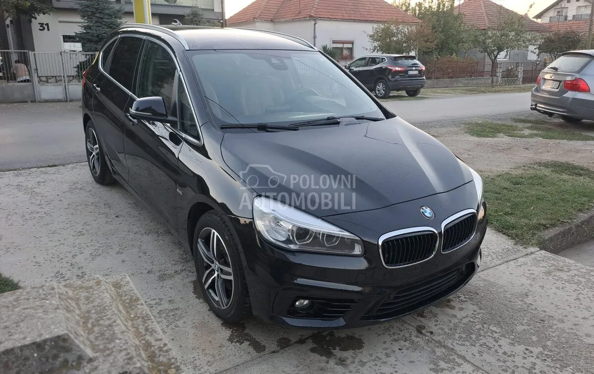 BMW 216 2015 photo 2
