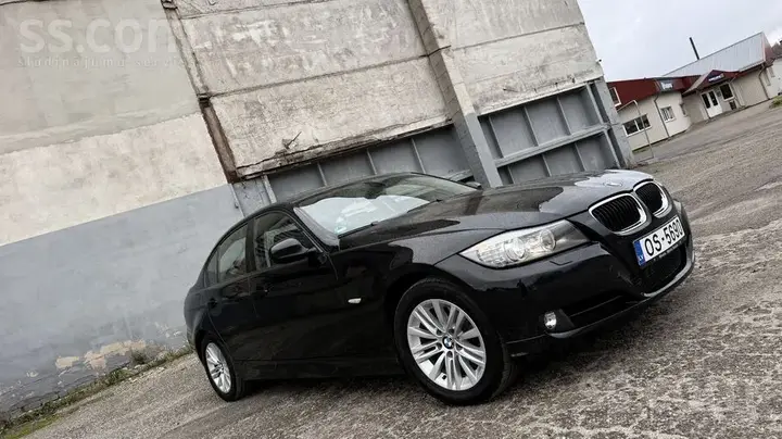 BMW 320 2008 photo 2