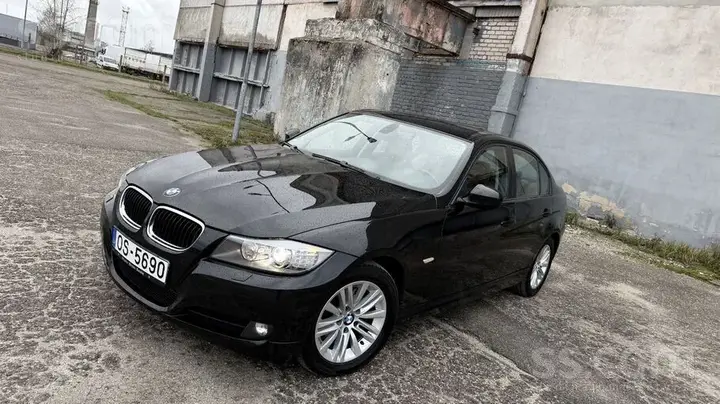 BMW 320