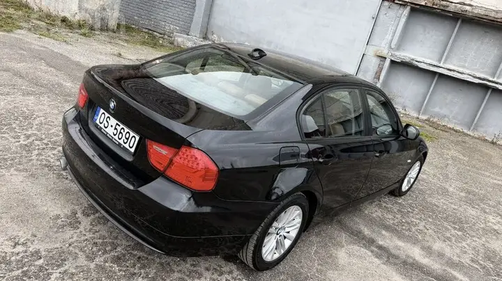 BMW 320 2008 photo 5