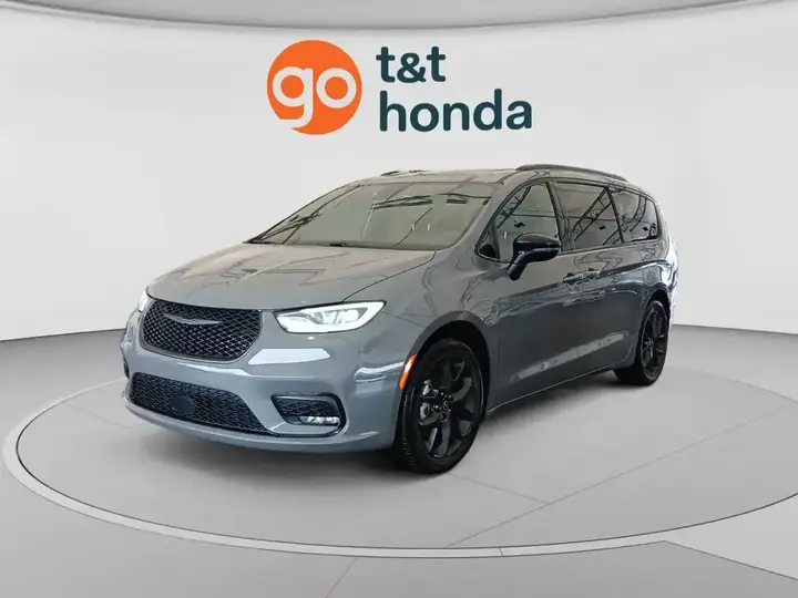 Chrysler Pacifica
