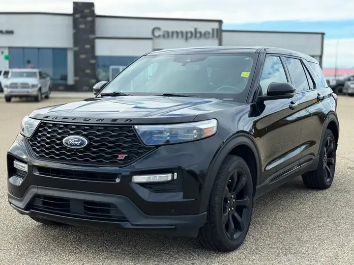 Ford Explorer 2022 photo 2
