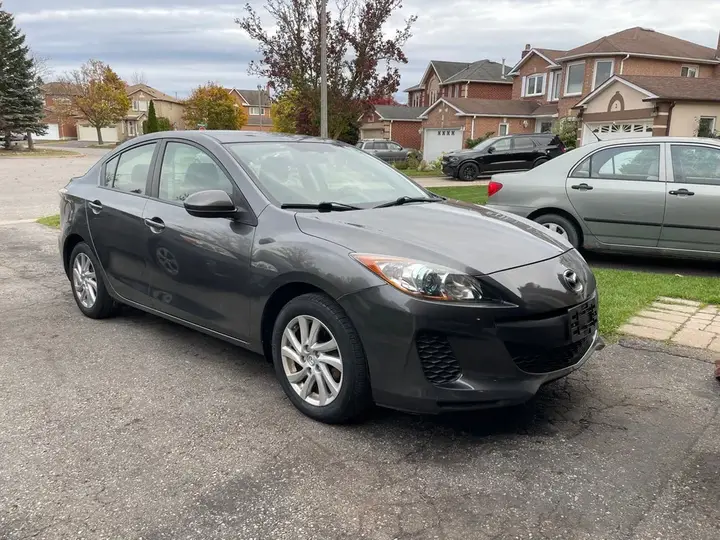 Mazda 3 2012 photo 3