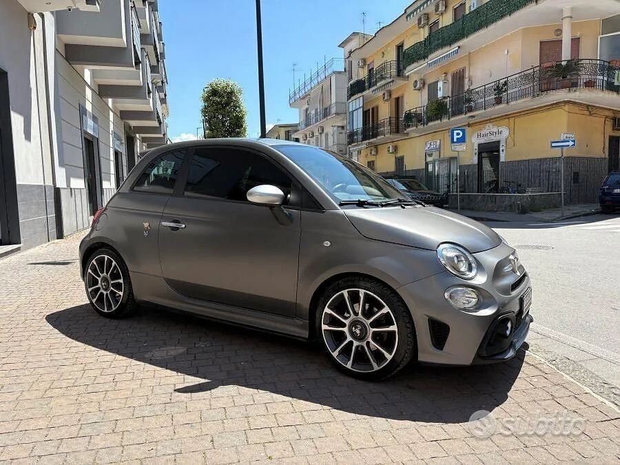 Abarth 595 2019 photo 2
