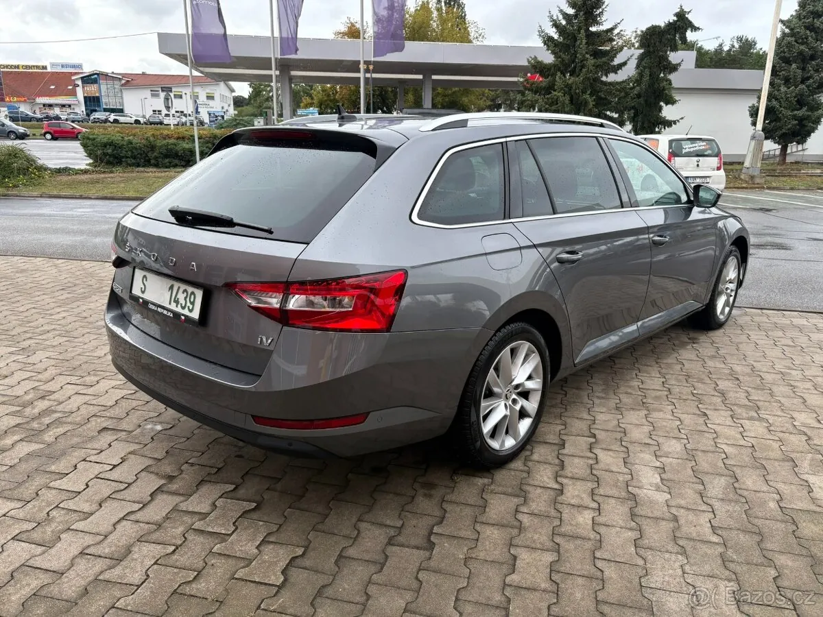 Skoda Superb Combi 2023 photo 5