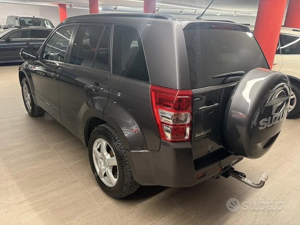 Suzuki Grand Vitara 2012 photo 5