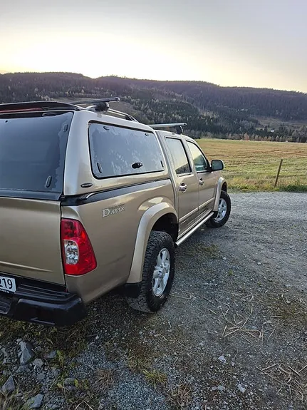 Isuzu D-Max 2007 photo 4