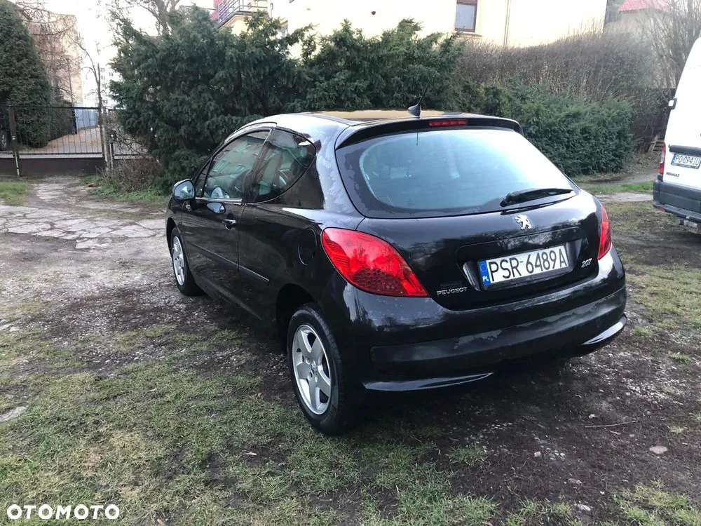 Peugeot 207 2009 photo 2