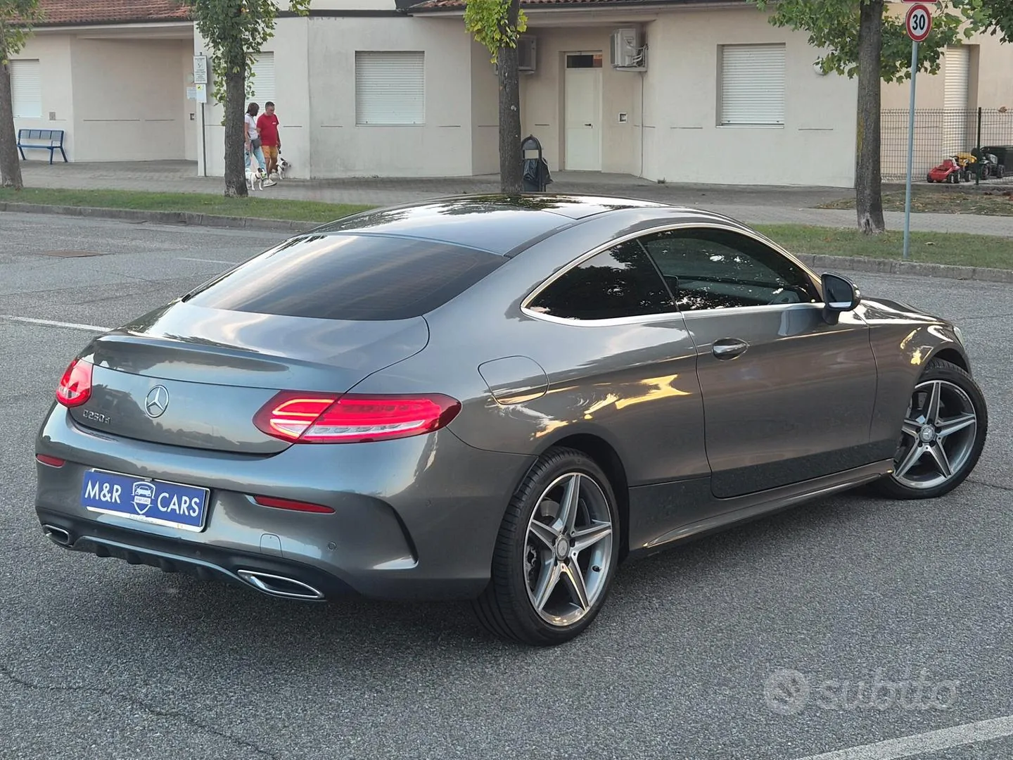 Mercedes-Benz C 250D 2017 photo 4