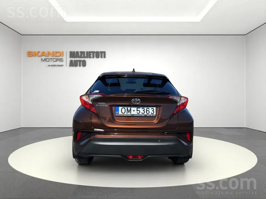 Toyota C-Hr 2017 photo 5