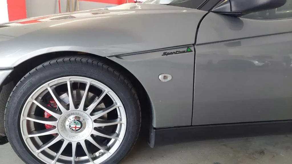 Alfa Romeo Spider 1996 photo 2