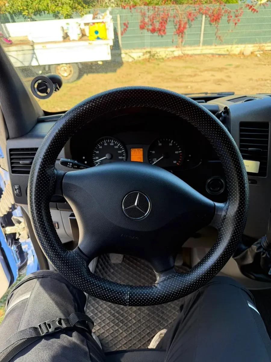 Mercedes-Benz Sprinter 2010 photo 2
