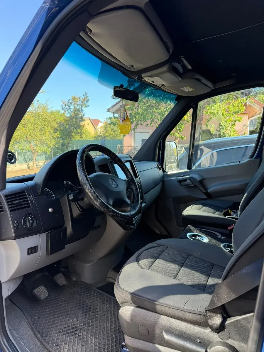 Mercedes-Benz Sprinter 2010 photo 3