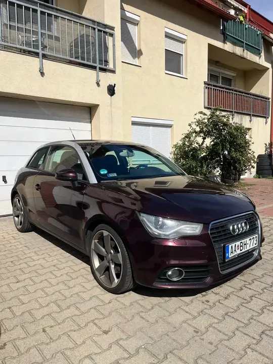 Audi A1 2011 photo 3