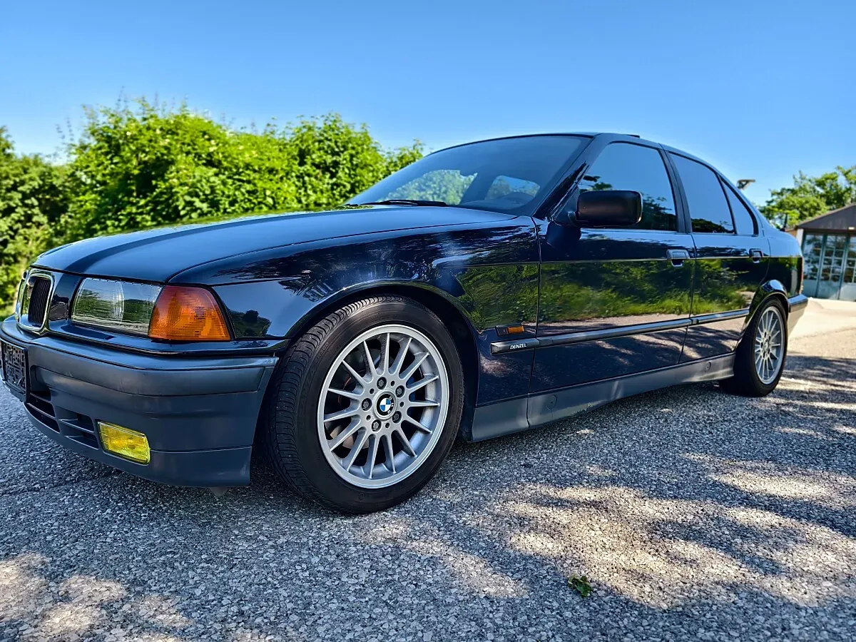 BMW 3 Series 1995 photo 2