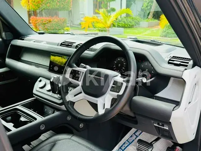 Land Rover Defender 2023 photo 4