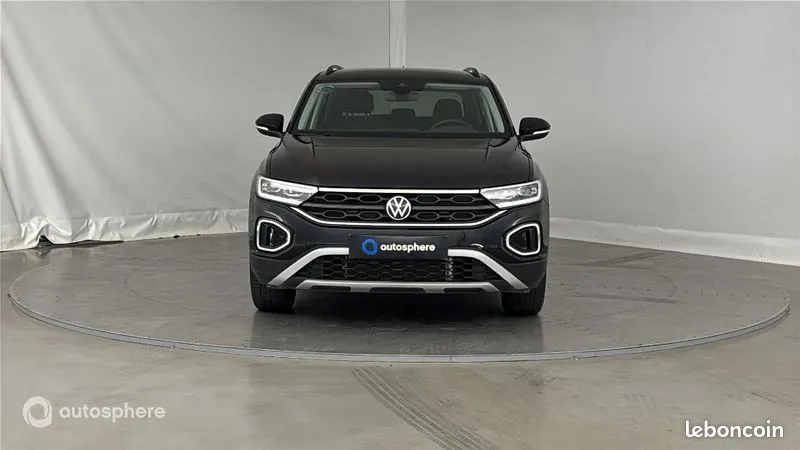 Volkswagen T-Roc 2025 photo 2