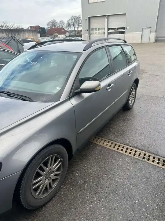 Volvo V50 2005 photo 2