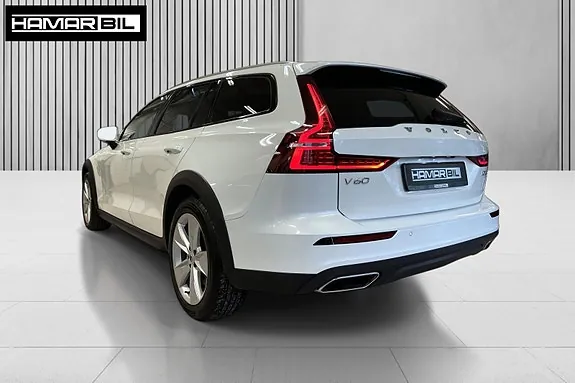 Volvo V60 Cross Country 2019 photo 5