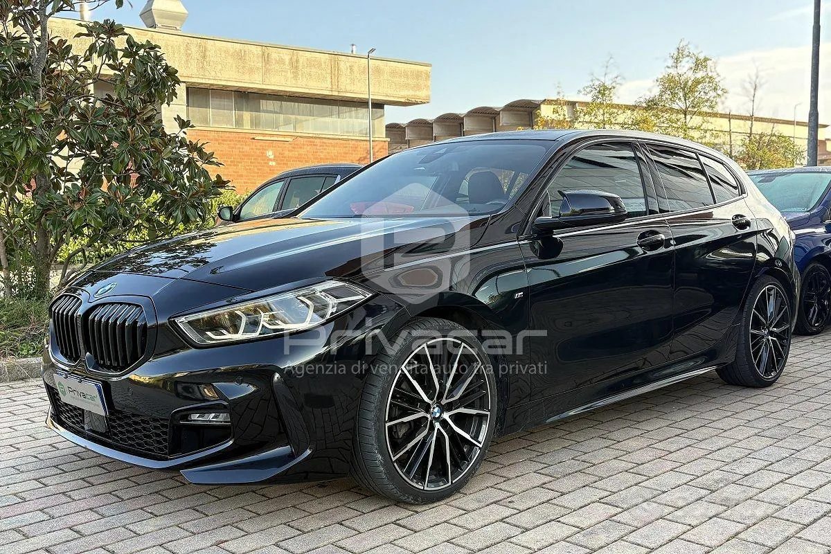 BMW 118I 2022 photo 3