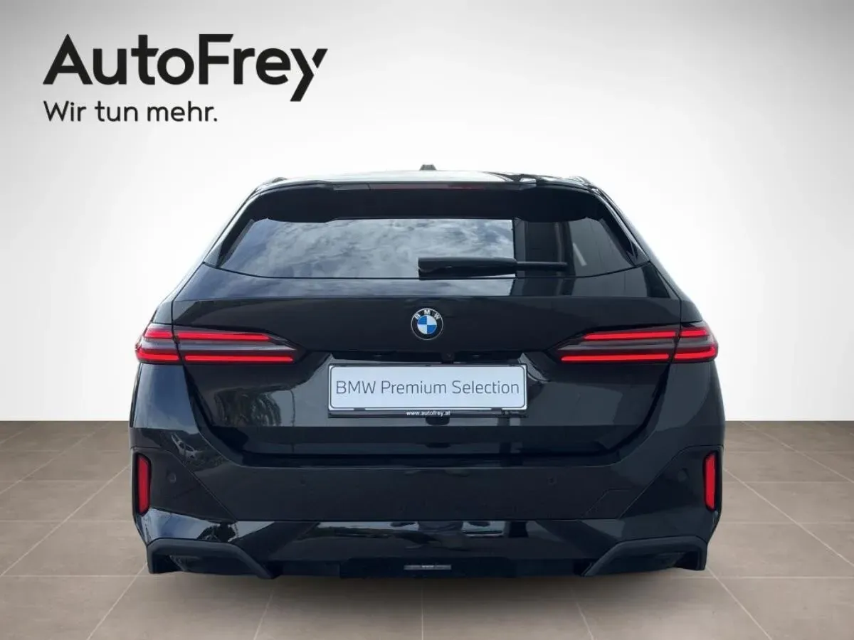 BMW 5 Series 2024 photo 3