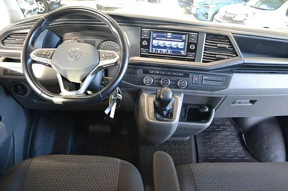 Volkswagen Caravelle 2023 photo 5