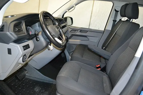 Volkswagen Caravelle 2023 photo 4