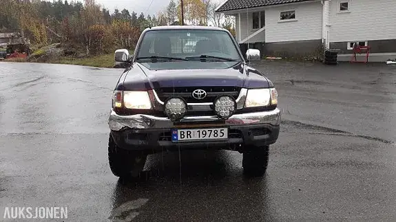 Toyota Hilux 2005 photo 2