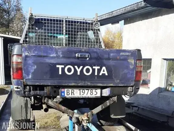 Toyota Hilux 2005 photo 4