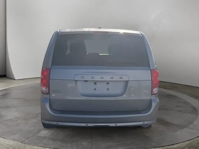 Dodge Grand Caravan 2015 photo 4