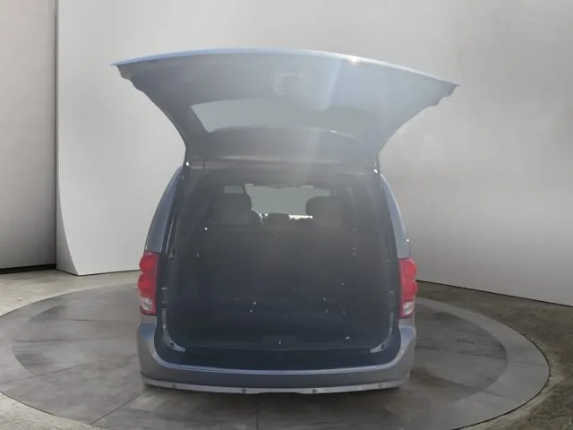Dodge Grand Caravan 2015 photo 5
