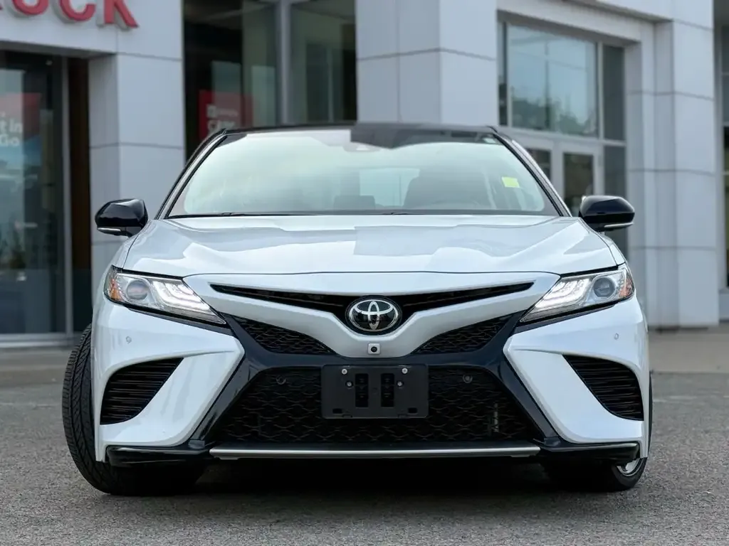 Toyota Camry 2019 photo 2