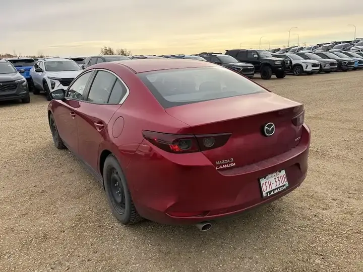 Mazda Mazda3 2019 photo 4