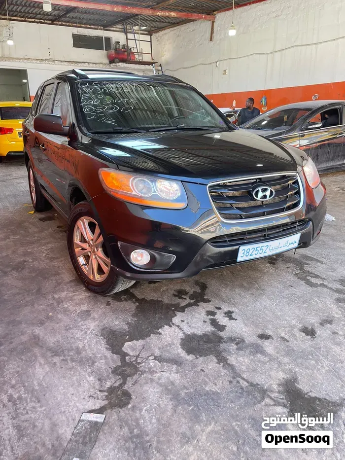 Hyundai Santa Fe 2012 photo 3