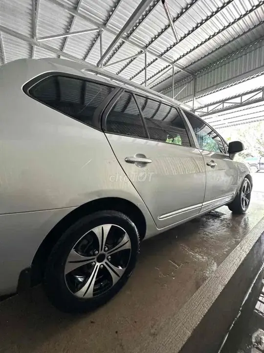 Kia Carens 2016 photo 3