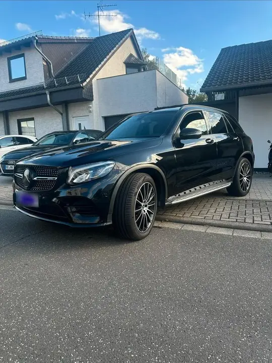 Mercedes-Benz Glc 250 4Matic Amg Line