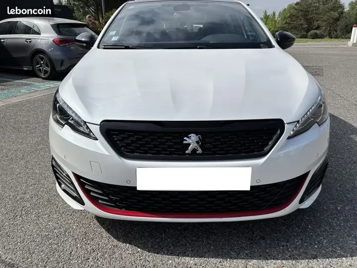 Peugeot 308 2015 photo 2