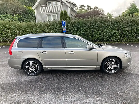 Volvo V70 2016 photo 4