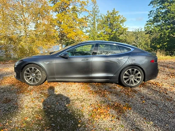 Tesla Model S 2015 photo 3