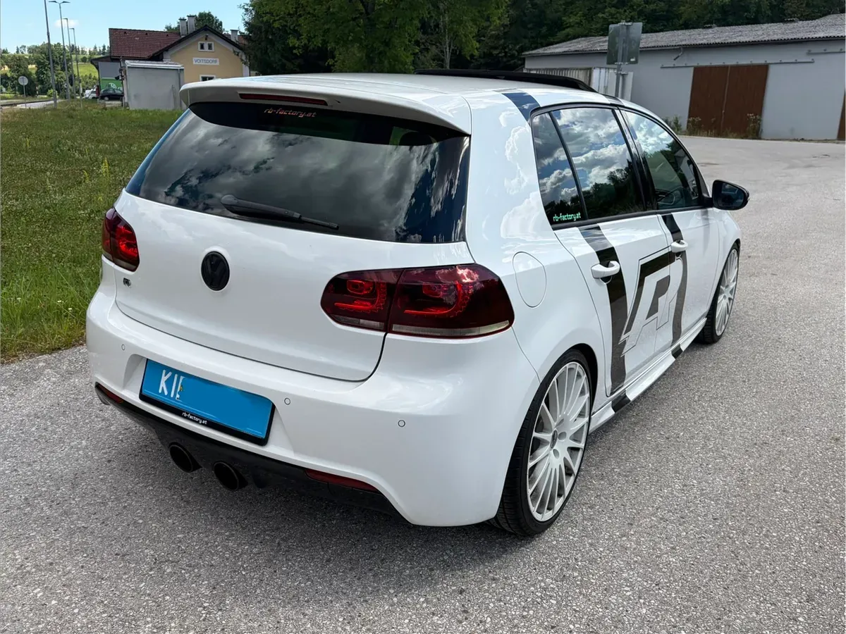 Volkswagen Golf 2011 photo 3