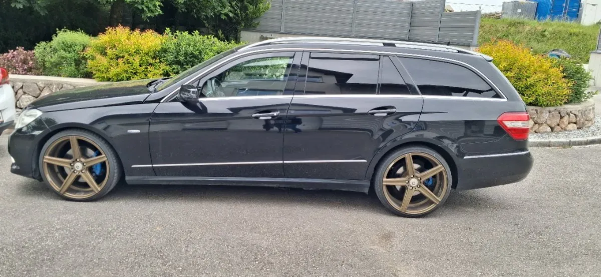 Mercedes-Benz Eklasse 2010 photo 3