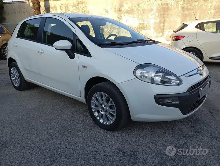 Fiat Punto Evo 2011 photo 3