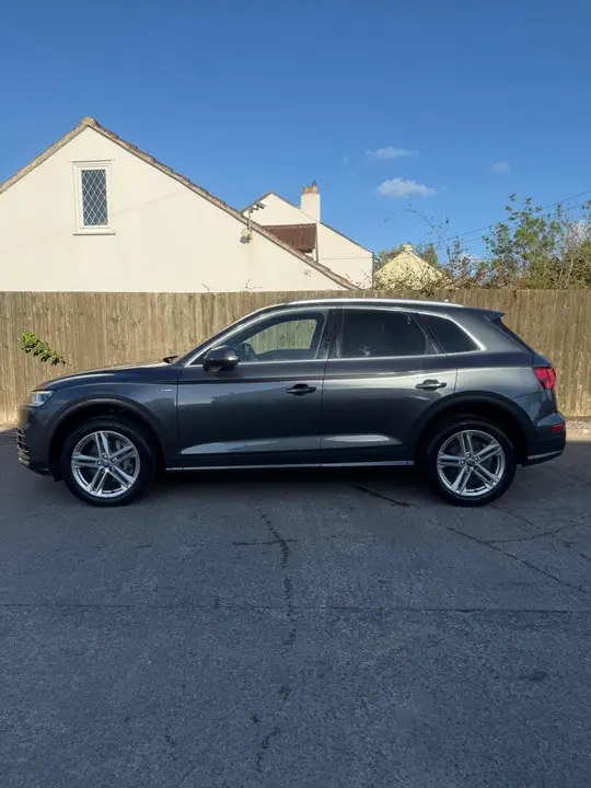 Audi Q5 2018 photo 3