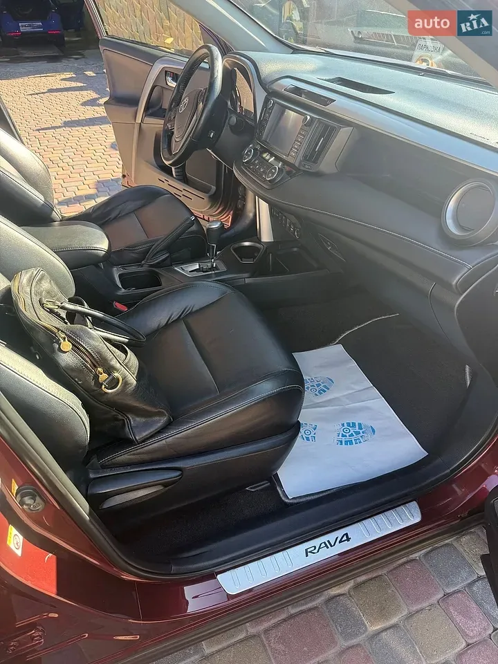Toyota Rav4 2016 photo 3